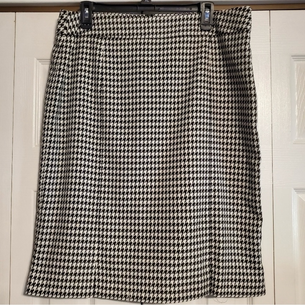 Kasper Houndstooth Knee Length Skirt Size 14